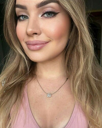 Immagine profilo di Alyona